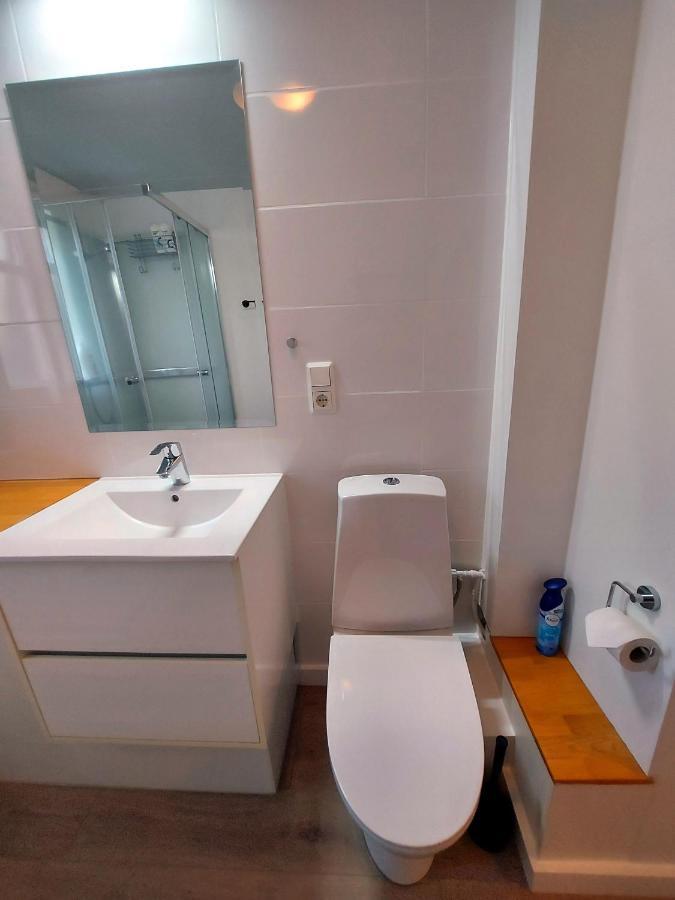 B&B Rooms Husavik 3 Екстериор снимка