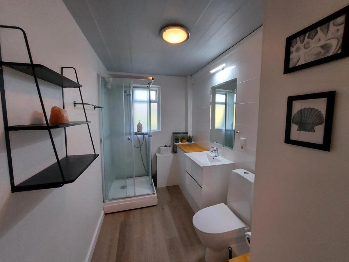 B&B Rooms Husavik 3 Екстериор снимка